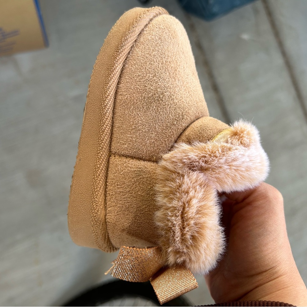 Cozy Tan Fur-Lined Slippers